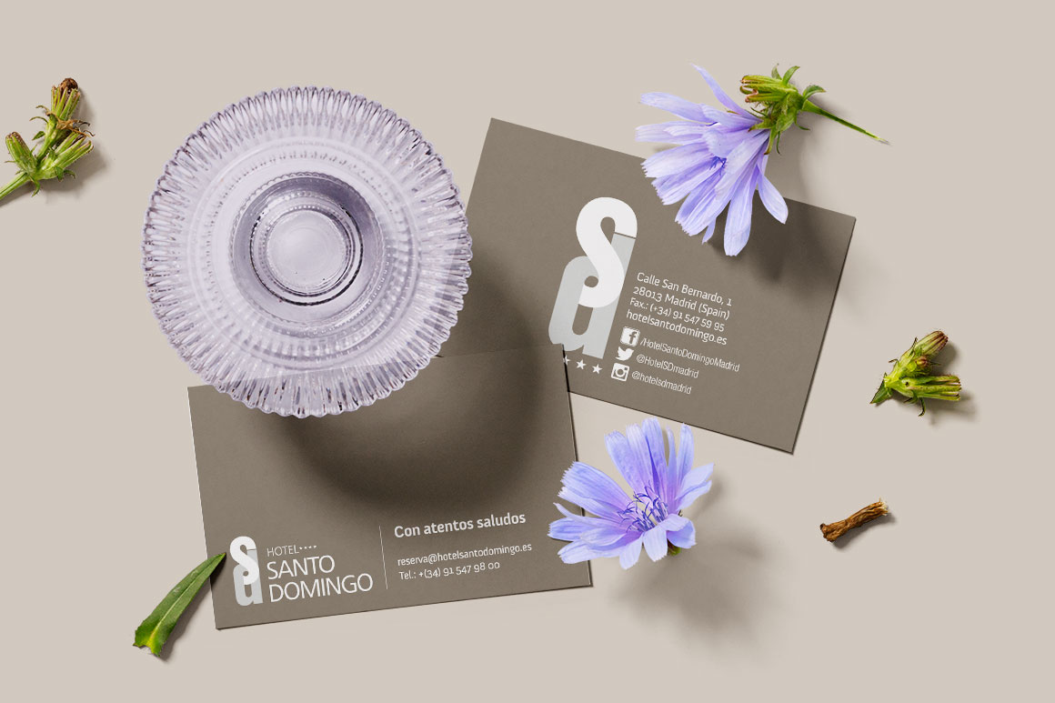 Diseño y producción de tarjetas de visita del Hotel santo Domingo Madrid